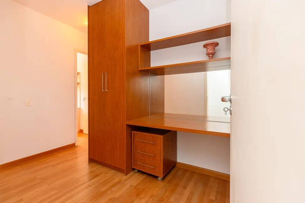 Apartamento com 3 quartos à venda, 115m2 em Vila Mariana, São Paulo - SP - imagem 4 Foto 4 de Apartamento com 3 quartos à venda, 115m2 em Vila Mariana, São Paulo - SP