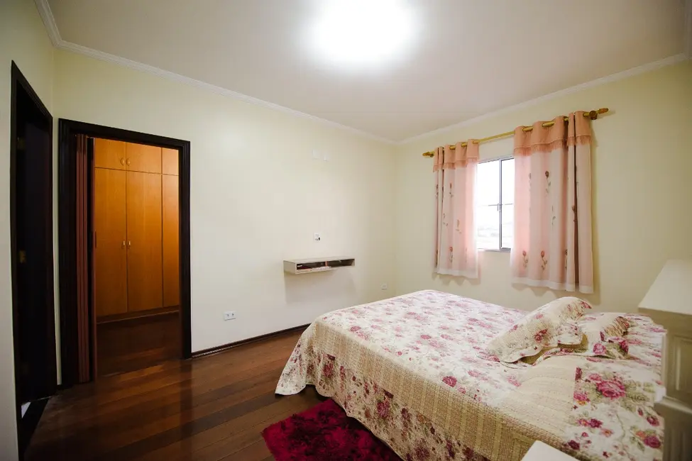 Casa de Vila com 5 quartos à venda, 310m2 em Jardim Marisa, São Paulo - SP - imagem 8 Foto 8 de Casa de Vila com 5 quartos à venda, 310m2 em Jardim Marisa, São Paulo - SP