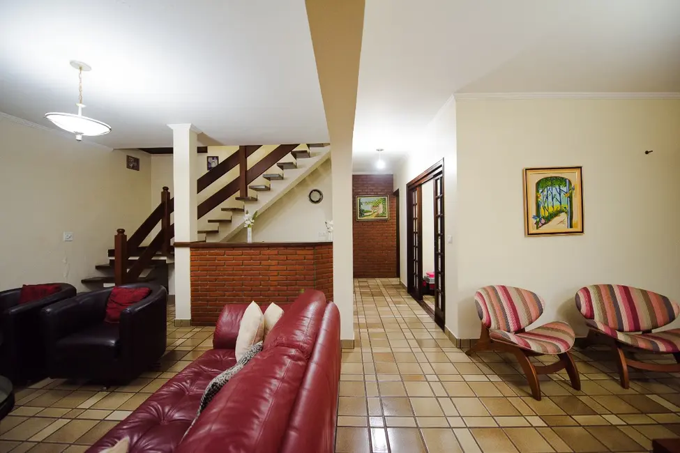 Casa de Vila com 5 quartos à venda, 310m2 em Jardim Marisa, São Paulo - SP - imagem 4 Foto 4 de Casa de Vila com 5 quartos à venda, 310m2 em Jardim Marisa, São Paulo - SP