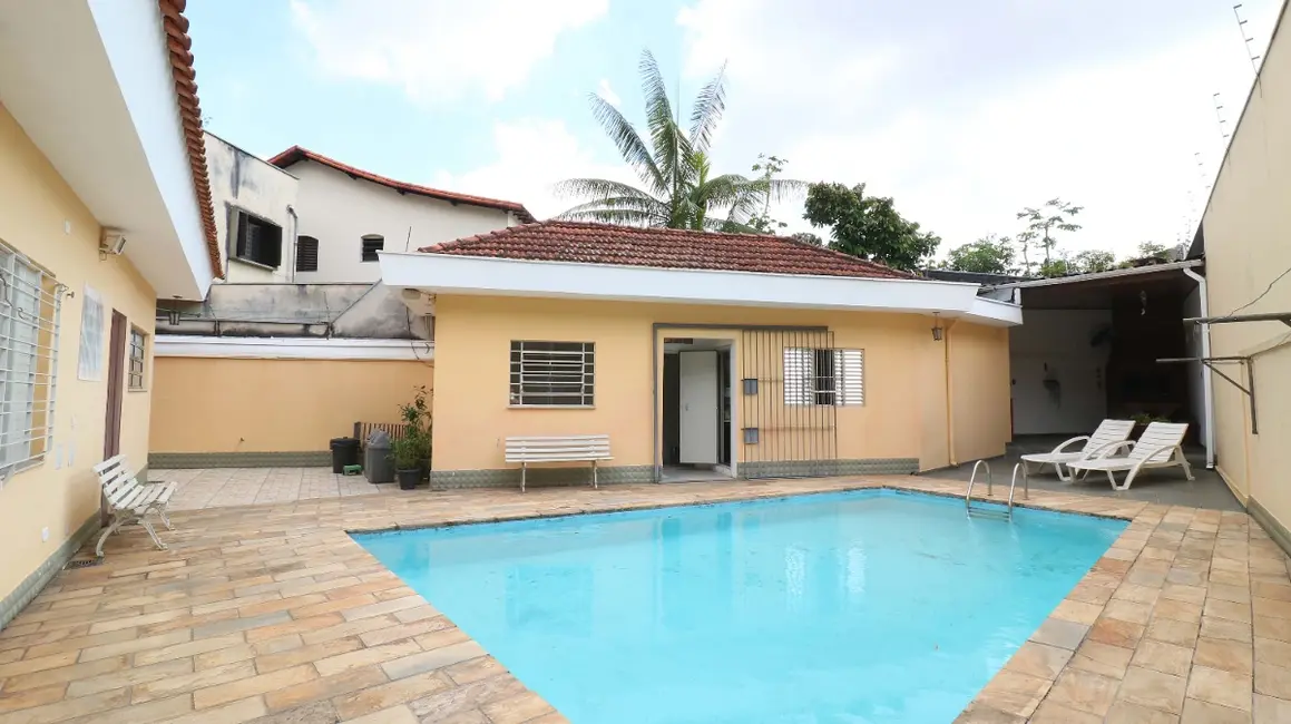 Casa de Vila com 4 quartos à venda, 179m2 em Jardim Peri Peri, São Paulo - SP - imagem 1 Foto 1 de Casa de Vila com 4 quartos à venda, 179m2 em Jardim Peri Peri, São Paulo - SP