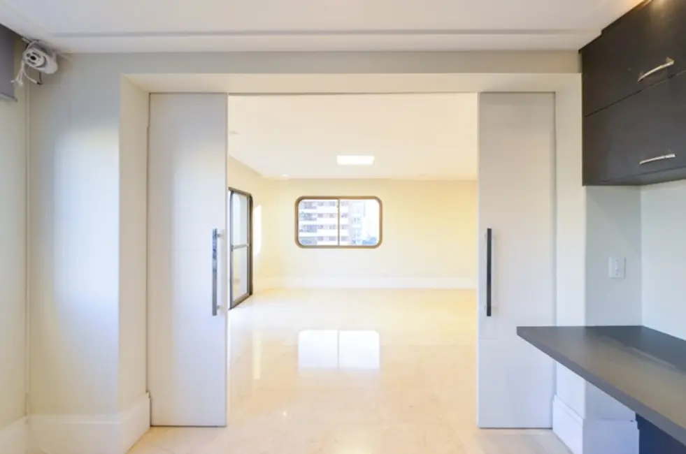 Apartamento com 4 quartos à venda, 301m2 em Campo Belo, São Paulo - SP - imagem 6 Foto 6 de Apartamento com 4 quartos à venda, 301m2 em Campo Belo, São Paulo - SP