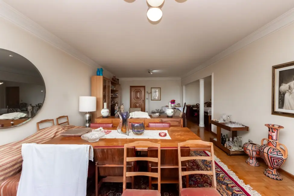 Apartamento com 3 quartos à venda, 190m2 em Cerqueira César, São Paulo - SP - imagem 5 Foto 5 de Apartamento com 3 quartos à venda, 190m2 em Cerqueira César, São Paulo - SP