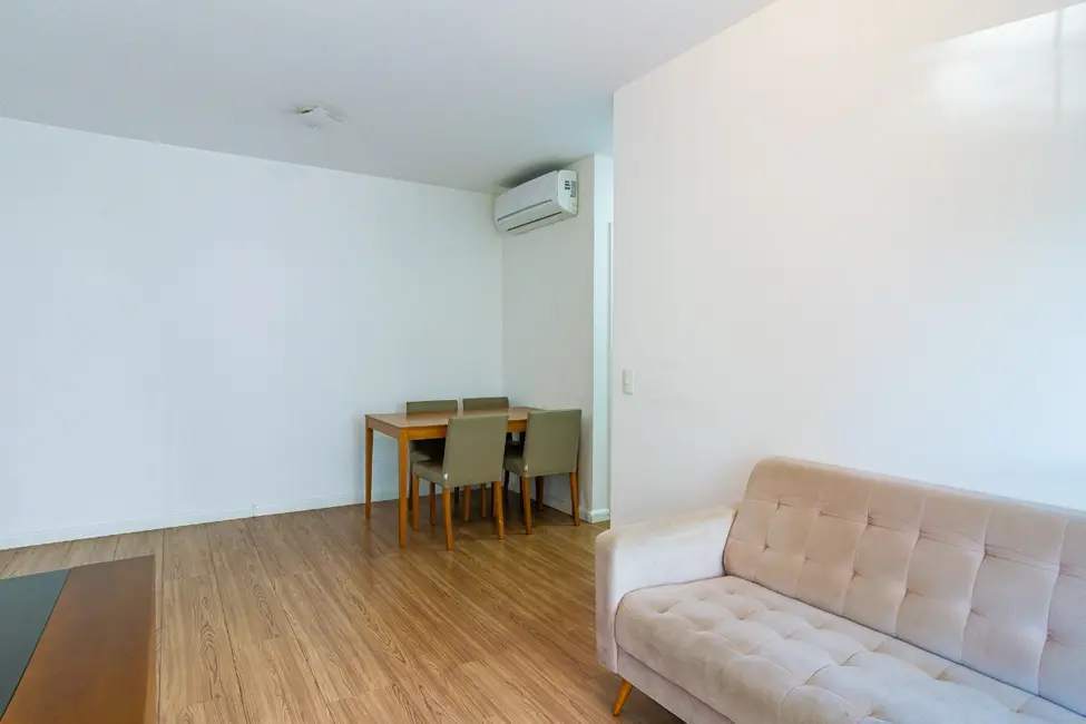 Foto 3 de Apartamento com 2 quartos à venda, 74m2 em Aclimação, São Paulo - SP