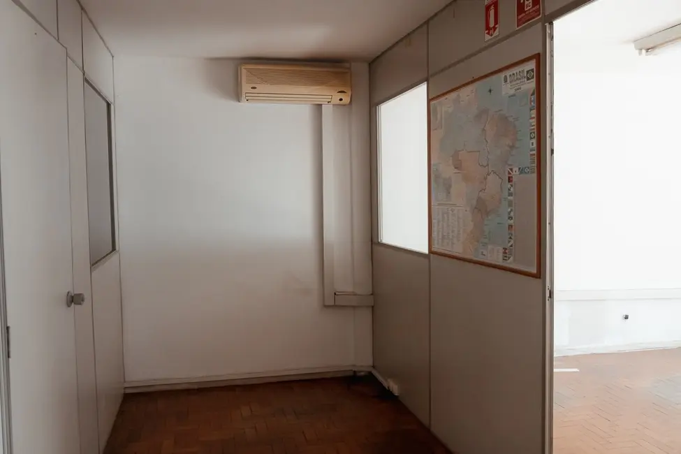 Loja à venda, 141m2 em Campos Elíseos, São Paulo - SP - imagem 9 Foto 9 de Loja à venda, 141m2 em Campos Elíseos, São Paulo - SP