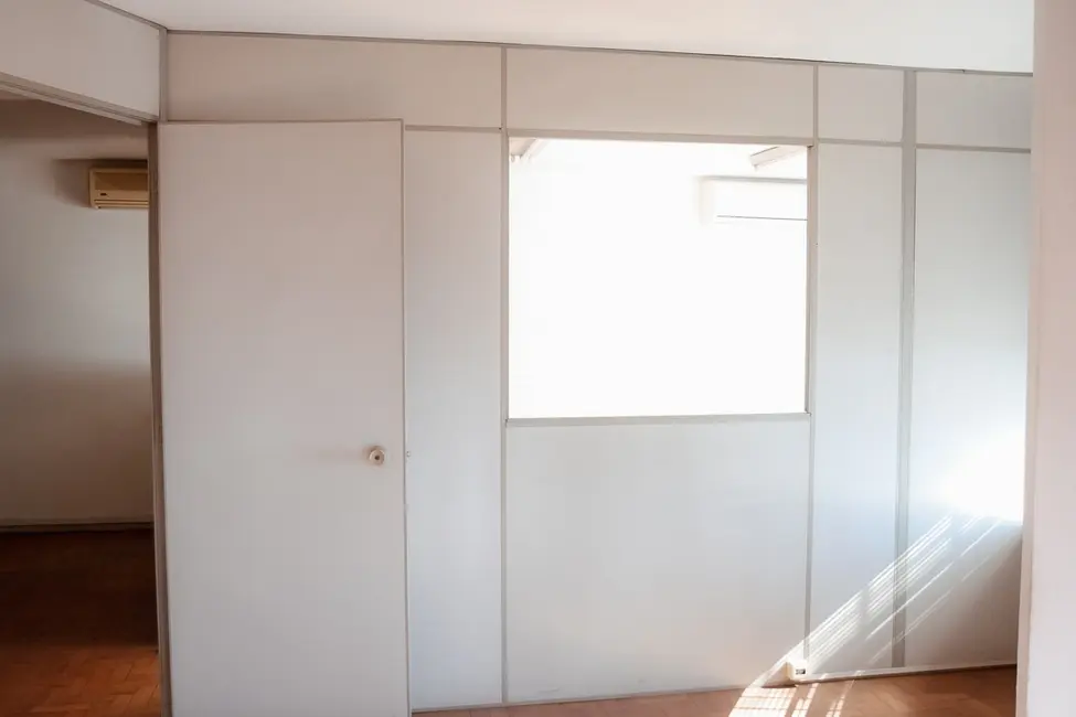 Loja à venda, 141m2 em Campos Elíseos, São Paulo - SP - imagem 4 Foto 4 de Loja à venda, 141m2 em Campos Elíseos, São Paulo - SP