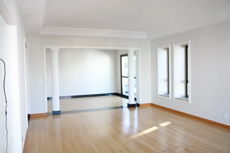 Foto 8 de Apartamento com 3 quartos à venda, 243m2 em Vila Suzana, São Paulo - SP