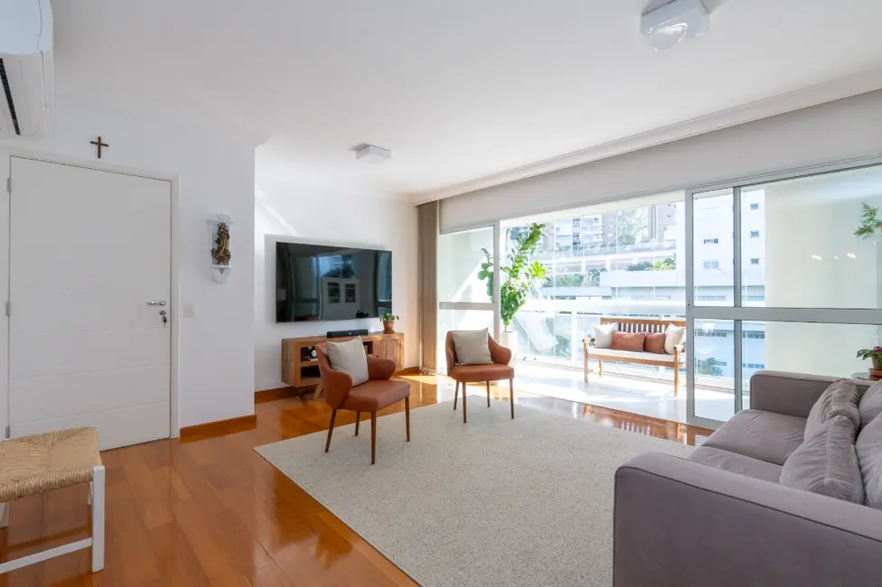 Apartamento com 3 quartos à venda, 132m2 em Vila Andrade, São Paulo - SP - imagem 2 Foto 2 de Apartamento com 3 quartos à venda, 132m2 em Vila Andrade, São Paulo - SP