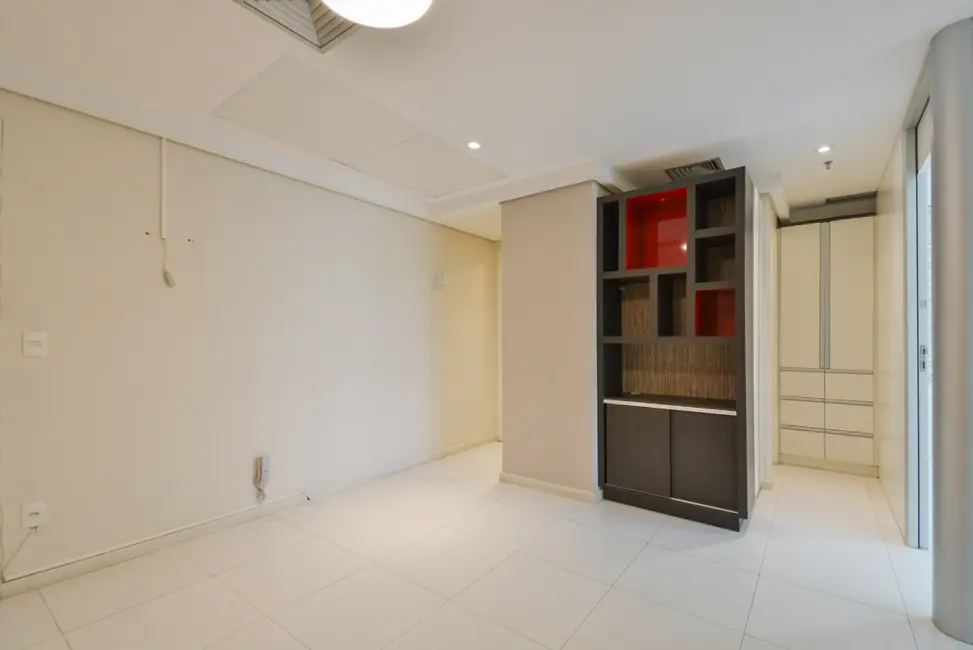 Sala Comercial à venda, 48m2 em Santa Cecília, São Paulo - SP - imagem 3 Foto 3 de Sala Comercial à venda, 48m2 em Santa Cecília, São Paulo - SP