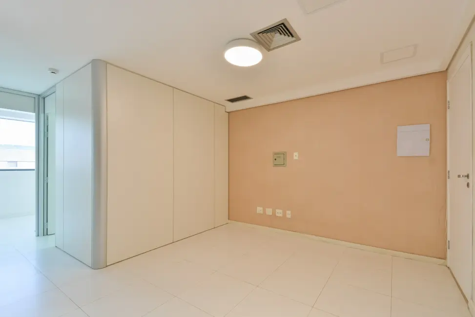 Sala Comercial à venda, 48m2 em Santa Cecília, São Paulo - SP - imagem 4 Foto 4 de Sala Comercial à venda, 48m2 em Santa Cecília, São Paulo - SP