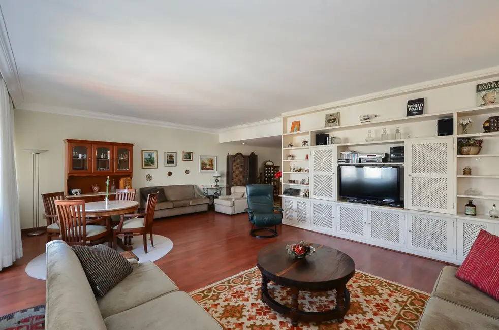 Foto 2 de Apartamento com 3 quartos à venda, 215m2 em Morro dos Ingleses, São Paulo - SP