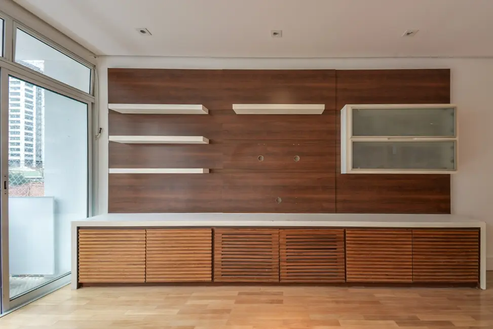 Apartamento com 2 quartos à venda, 123m2 em Pinheiros, São Paulo - SP - imagem 4 Foto 4 de Apartamento com 2 quartos à venda, 123m2 em Pinheiros, São Paulo - SP