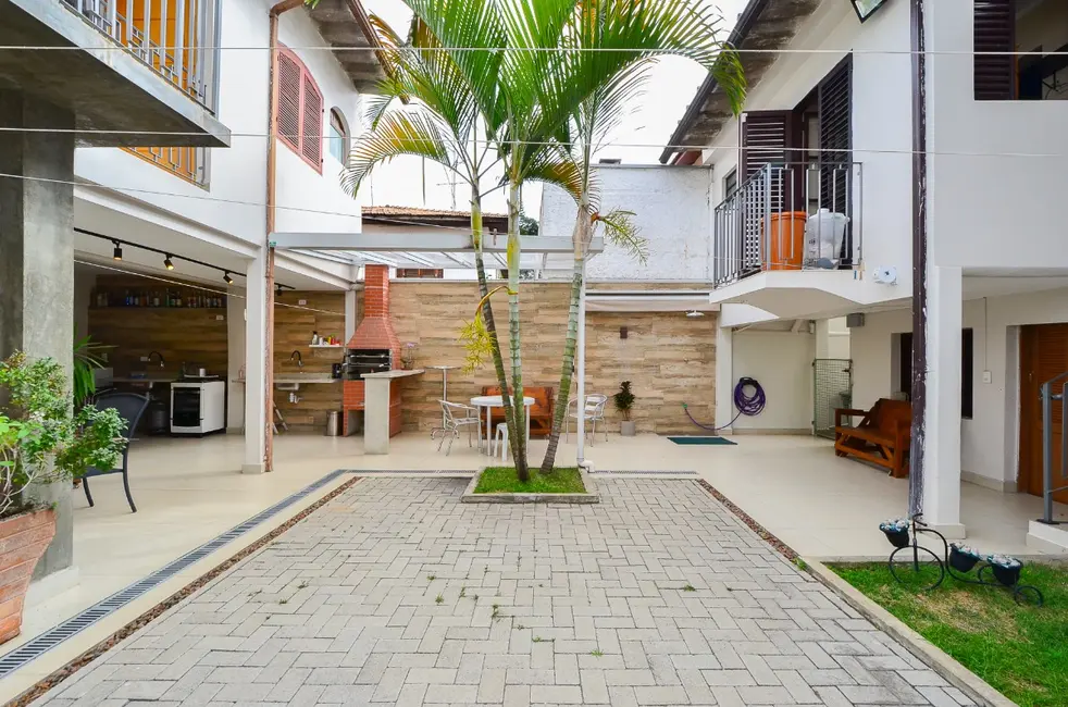 Foto 1 de Casa com 4 quartos à venda, 248m2 em Jardim Leila, São Paulo - SP