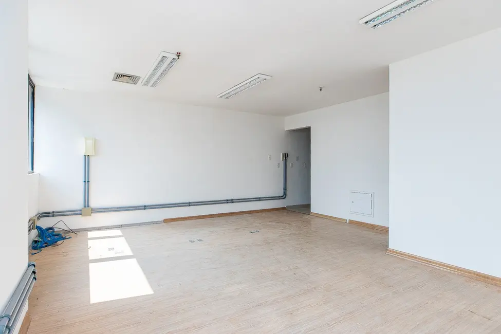 Sala Comercial à venda, 122m2 em Santo Amaro, São Paulo - SP - imagem 7 Foto 7 de Sala Comercial à venda, 122m2 em Santo Amaro, São Paulo - SP