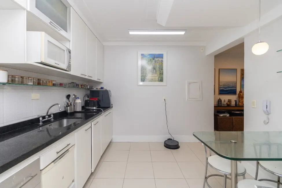 Foto 3 de Apartamento com 2 quartos à venda, 77m2 em Vila Nova Conceição, São Paulo - SP