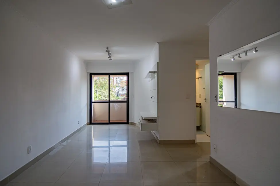 Foto 4 de Apartamento com 2 quartos à venda, 55m2 em Vila Ipojuca, São Paulo - SP