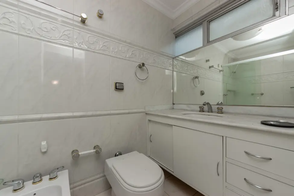 Apartamento com 3 quartos à venda, 165m2 em Indianópolis, São Paulo - SP - imagem 5 Foto 5 de Apartamento com 3 quartos à venda, 165m2 em Indianópolis, São Paulo - SP