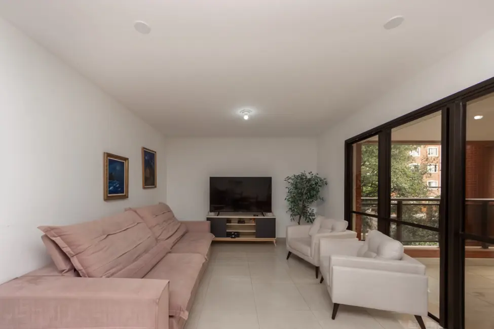 Apartamento com 4 quartos à venda, 208m2 em Vila Mariana, São Paulo - SP - imagem 3 Foto 3 de Apartamento com 4 quartos à venda, 208m2 em Vila Mariana, São Paulo - SP