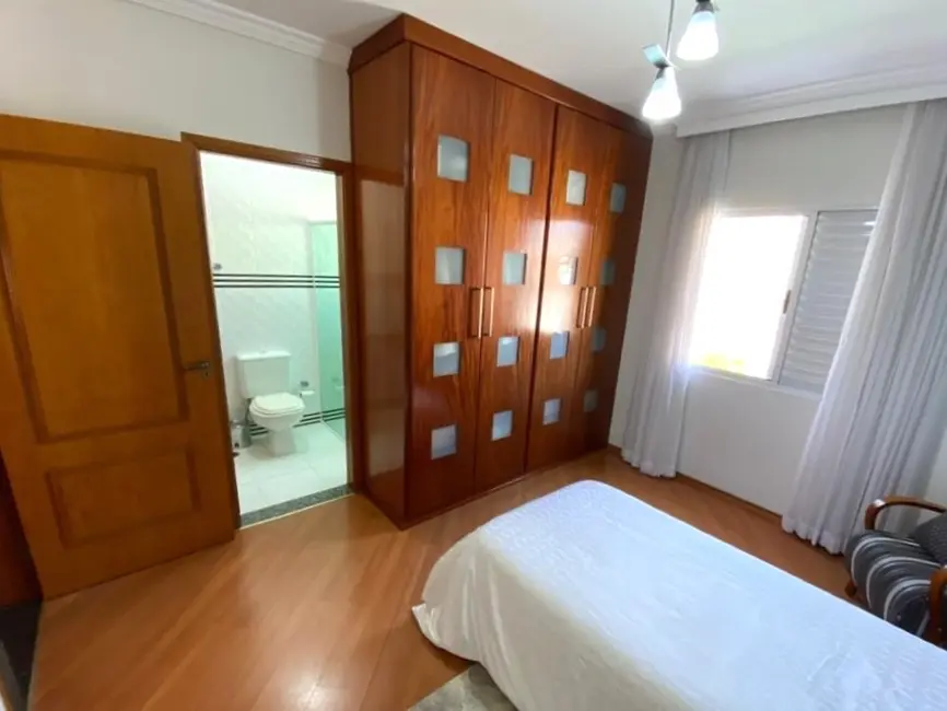 Foto 8 de Sobrado com 3 quartos à venda, 163m2 em Chora Menino, São Paulo - SP