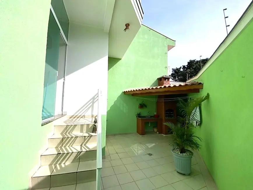 Foto 2 de Sobrado com 3 quartos à venda, 163m2 em Chora Menino, São Paulo - SP
