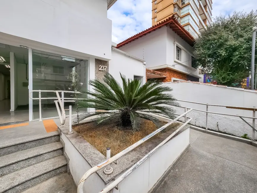 Foto 3 de Casa à venda, 194m2 em Vila Nova Conceição, São Paulo - SP