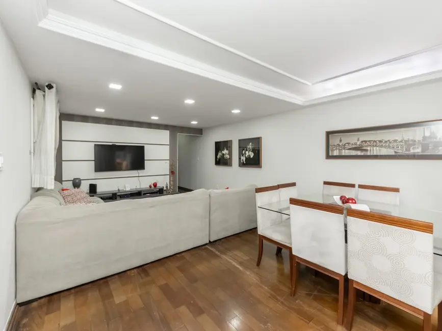 Foto 2 de Sobrado com 3 quartos à venda, 260m2 em Sítio da Figueira, São Paulo - SP