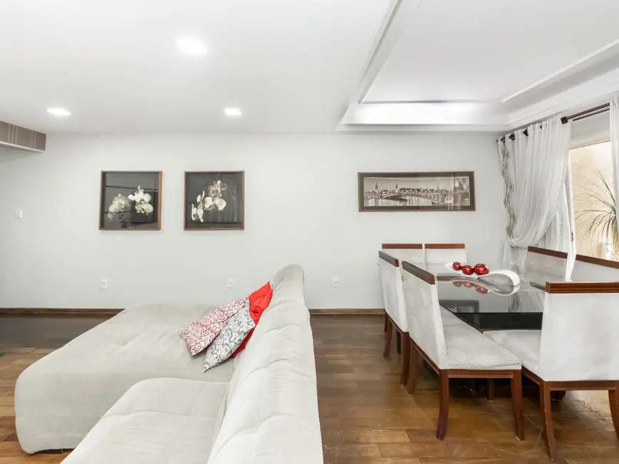 Foto 3 de Sobrado com 3 quartos à venda, 260m2 em Sítio da Figueira, São Paulo - SP