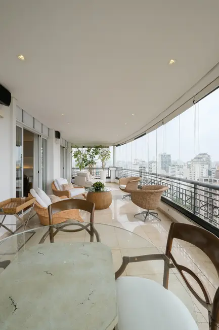Cobertura com 4 quartos à venda, 649m2 em Vila Nova Conceição, São Paulo - SP - imagem 3 Foto 3 de Cobertura com 4 quartos à venda, 649m2 em Vila Nova Conceição, São Paulo - SP