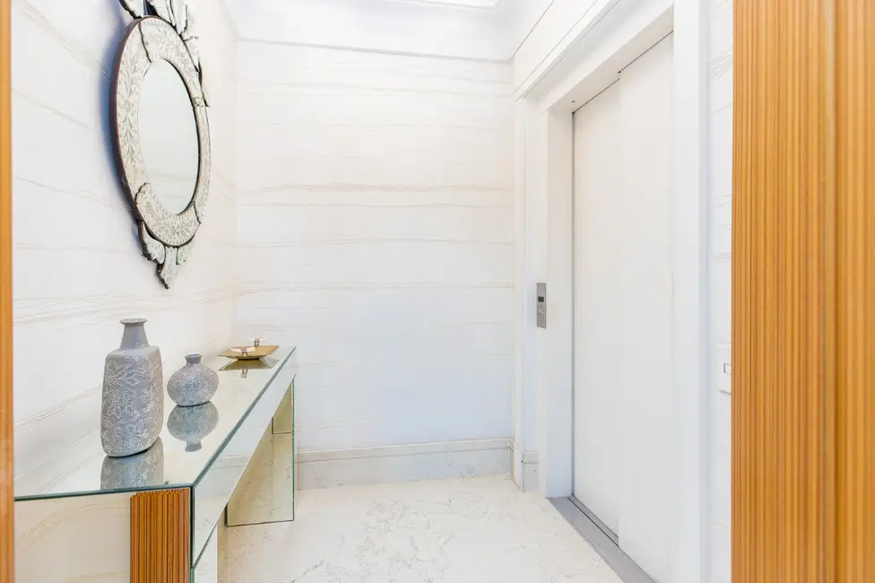 Apartamento com 3 quartos à venda, 243m2 em Vila Uberabinha, São Paulo - SP - imagem 7 Foto 7 de Apartamento com 3 quartos à venda, 243m2 em Vila Uberabinha, São Paulo - SP