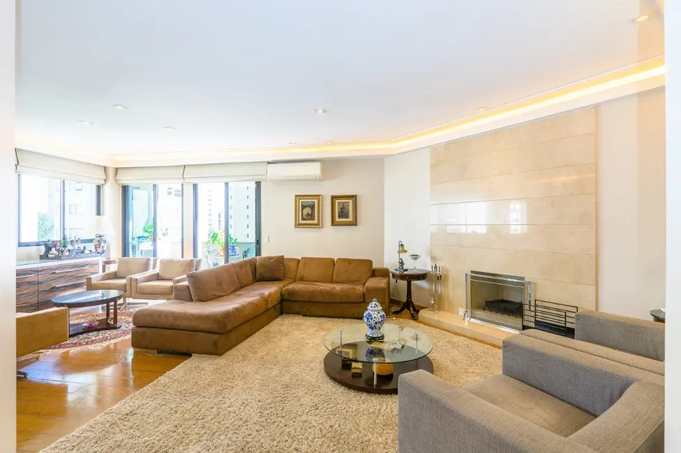 Apartamento com 3 quartos à venda, 200m2 em Campo Belo, São Paulo - SP - imagem 4 Foto 4 de Apartamento com 3 quartos à venda, 200m2 em Campo Belo, São Paulo - SP