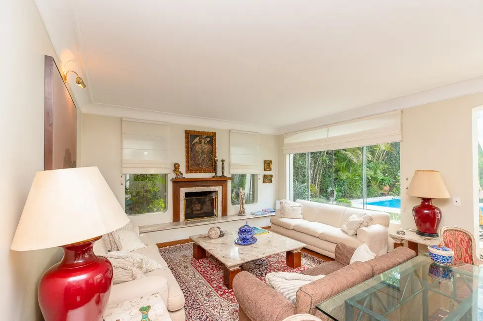 Casa com 4 quartos à venda, 480m2 em Alto de Pinheiros, São Paulo - SP - imagem 2 Foto 2 de Casa com 4 quartos à venda, 480m2 em Alto de Pinheiros, São Paulo - SP