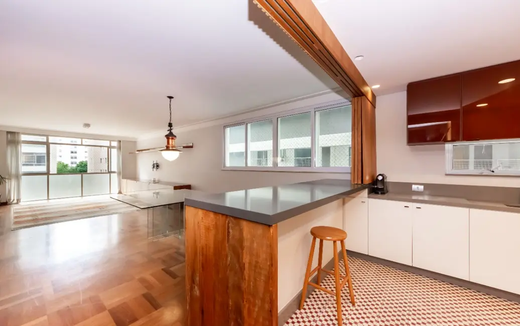 Apartamento com 3 quartos à venda, 198m2 em Itaim Bibi, São Paulo - SP - imagem 3 Foto 3 de Apartamento com 3 quartos à venda, 198m2 em Itaim Bibi, São Paulo - SP