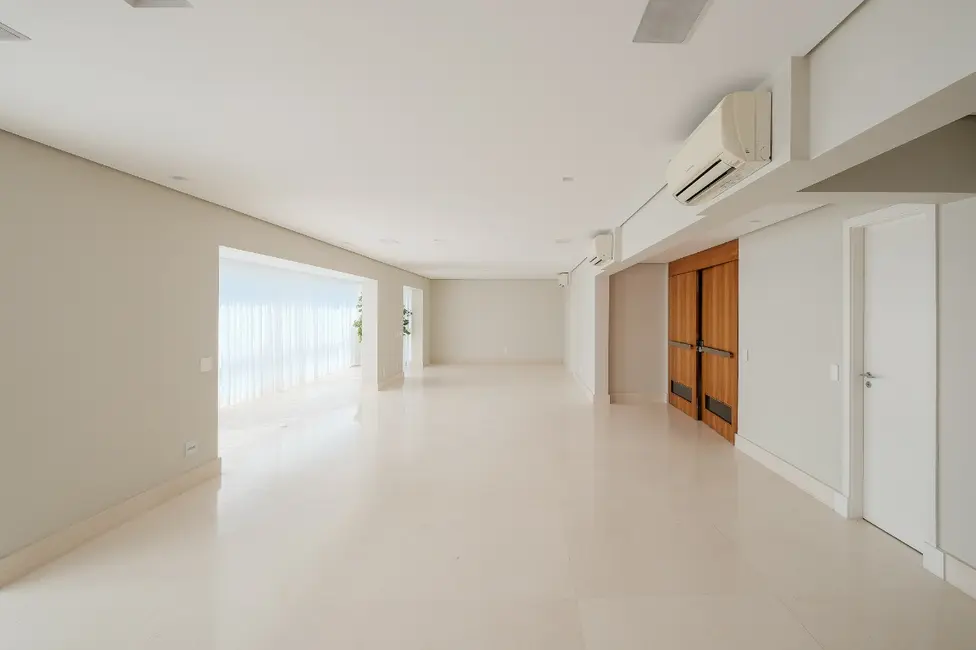 Apartamento com 3 quartos à venda, 294m2 em Itaim Bibi, São Paulo - SP - imagem 5 Foto 5 de Apartamento com 3 quartos à venda, 294m2 em Itaim Bibi, São Paulo - SP
