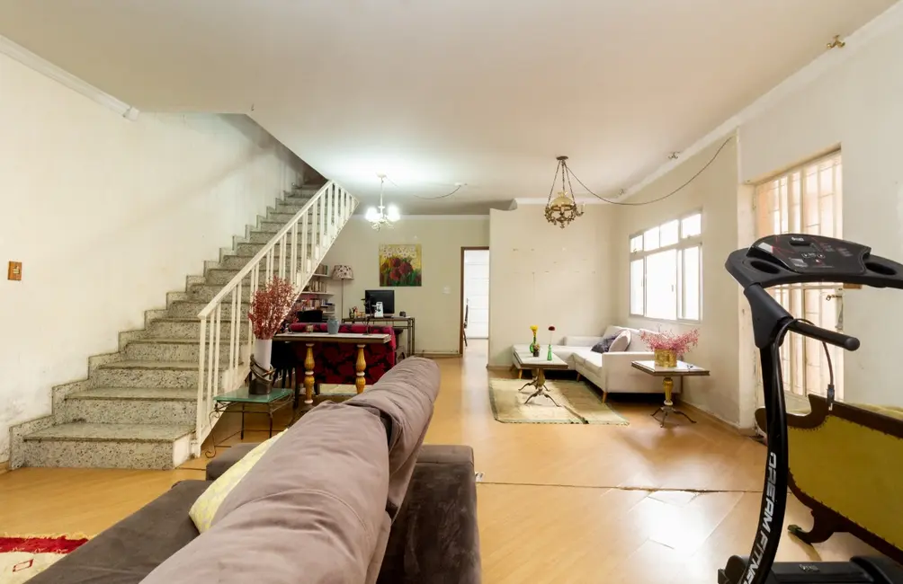 Sobrado com 3 quartos à venda, 232m2 em Mirandópolis, São Paulo - SP - imagem 3 Foto 3 de Sobrado com 3 quartos à venda, 232m2 em Mirandópolis, São Paulo - SP