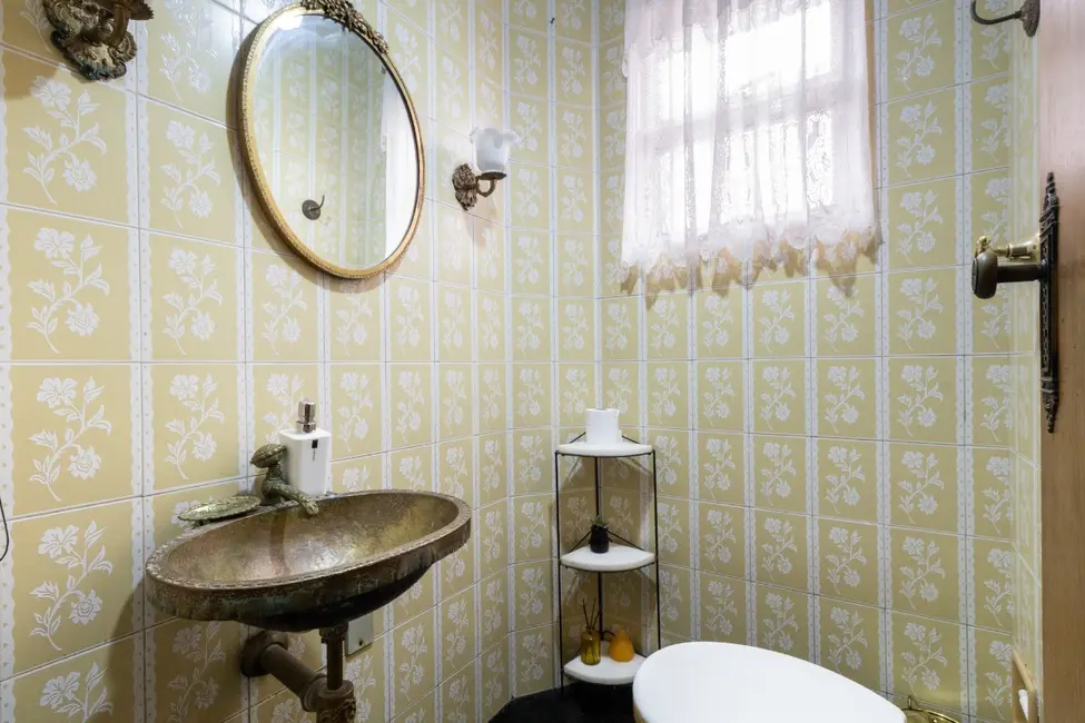 Sobrado com 3 quartos à venda, 232m2 em Mirandópolis, São Paulo - SP - imagem 2 Foto 2 de Sobrado com 3 quartos à venda, 232m2 em Mirandópolis, São Paulo - SP