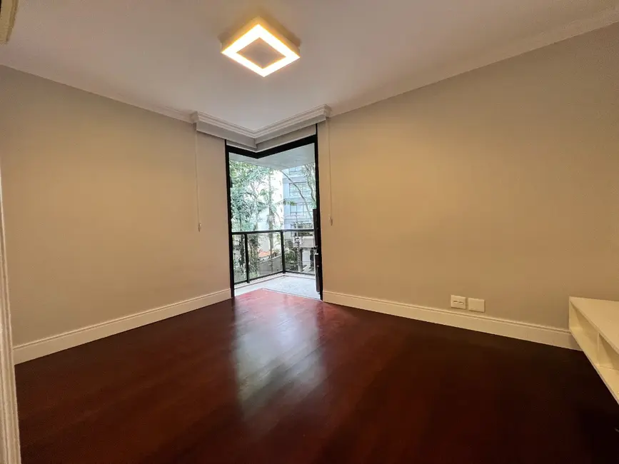 Apartamento com 4 quartos à venda, 318m2 em Vila Nova Conceição, São Paulo - SP - imagem 9 Foto 9 de Apartamento com 4 quartos à venda, 318m2 em Vila Nova Conceição, São Paulo - SP