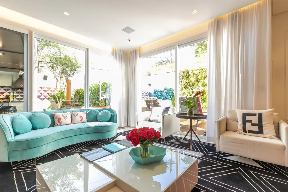 Casa de Condomínio com 4 quartos à venda, 550m2 em Jardim Petrópolis, São Paulo - SP - imagem 4 Foto 4 de Casa de Condomínio com 4 quartos à venda, 550m2 em Jardim Petrópolis, São Paulo - SP