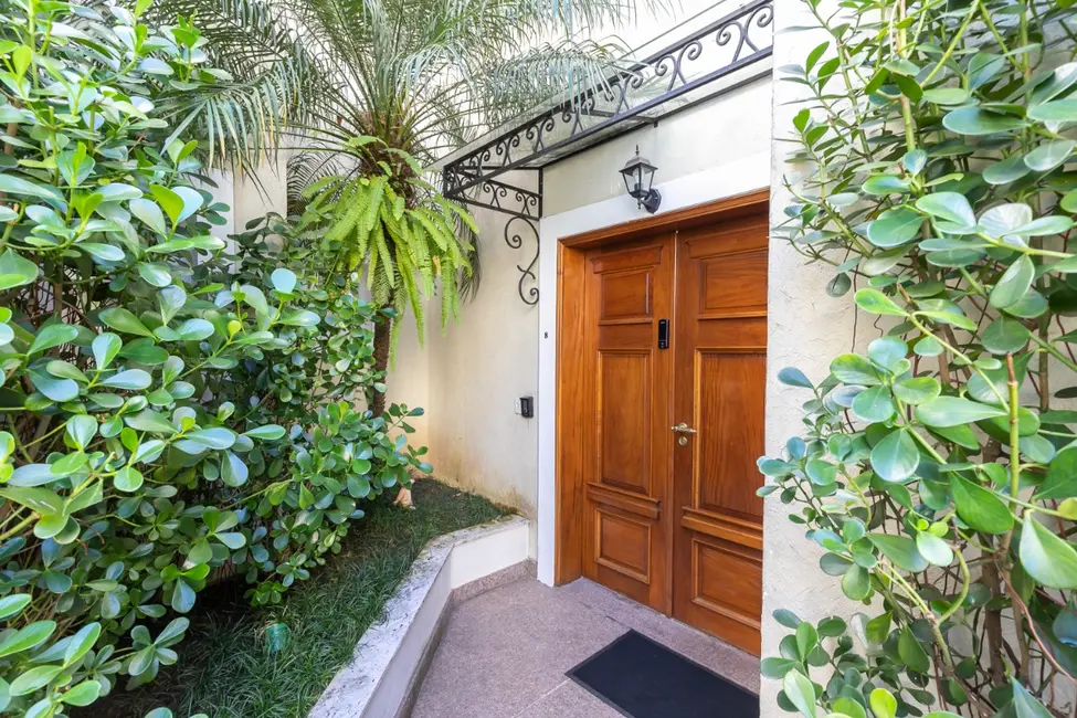 Casa de Condomínio com 4 quartos à venda, 550m2 em Jardim Petrópolis, São Paulo - SP - imagem 2 Foto 2 de Casa de Condomínio com 4 quartos à venda, 550m2 em Jardim Petrópolis, São Paulo - SP