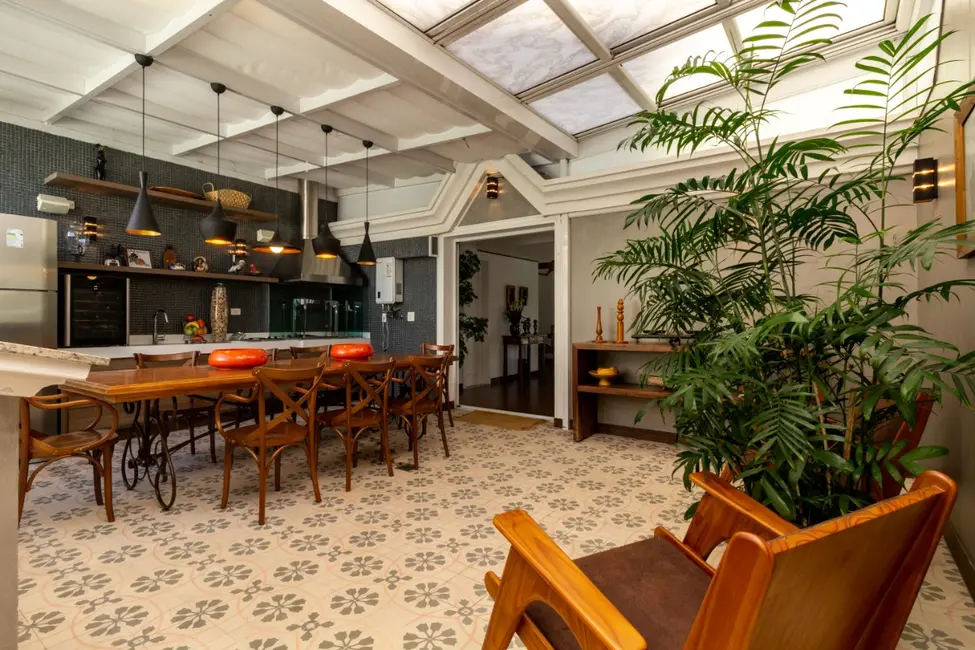 Sobrado com 2 quartos à venda, 460m2 em Vila Santo Estéfano, São Paulo - SP - imagem 1 Foto 1 de Sobrado com 2 quartos à venda, 460m2 em Vila Santo Estéfano, São Paulo - SP