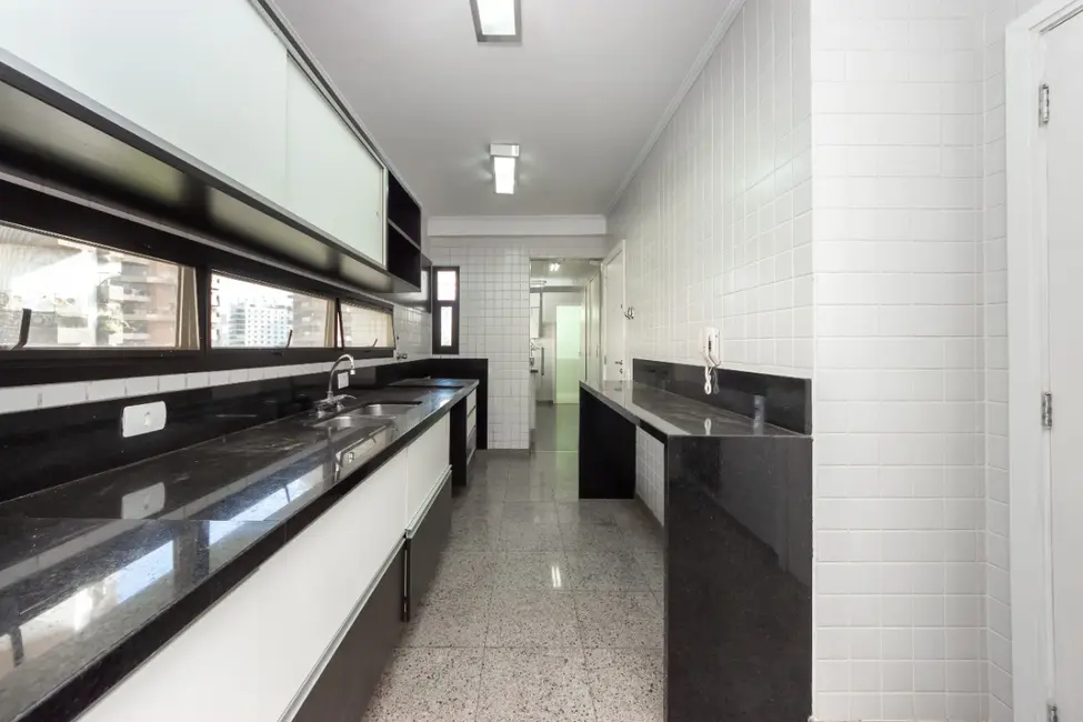 Foto 9 de Apartamento com 4 quartos à venda, 190m2 em Vila Andrade, São Paulo - SP