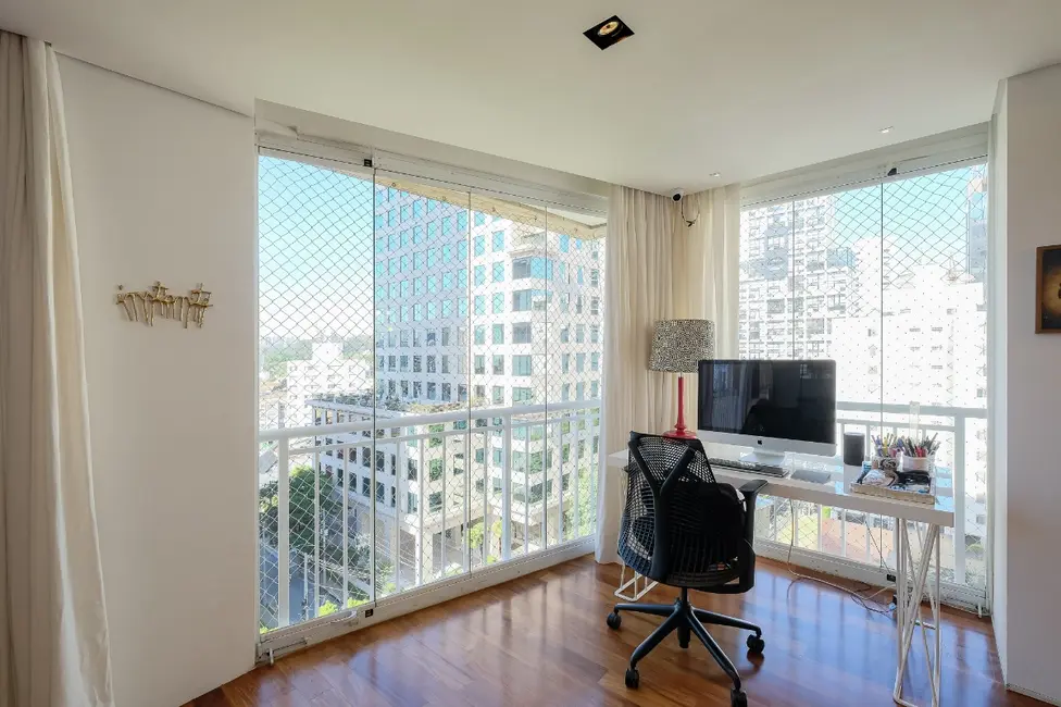 Foto 7 de Apartamento com 3 quartos à venda, 185m2 em Itaim Bibi, São Paulo - SP