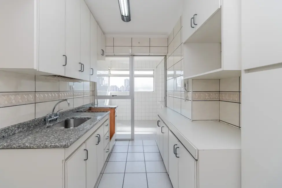 Foto 2 de Apartamento com 3 quartos à venda, 66m2 em Vila Brasílio Machado, São Paulo - SP