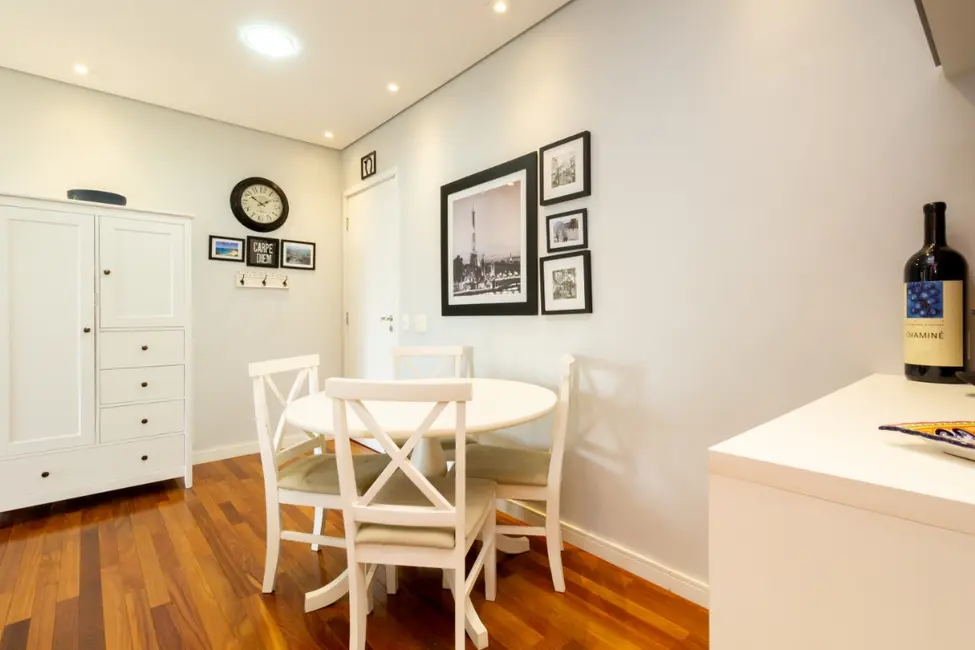 Foto 2 de Apartamento com 2 quartos à venda, 66m2 em Vila Anastácio, São Paulo - SP