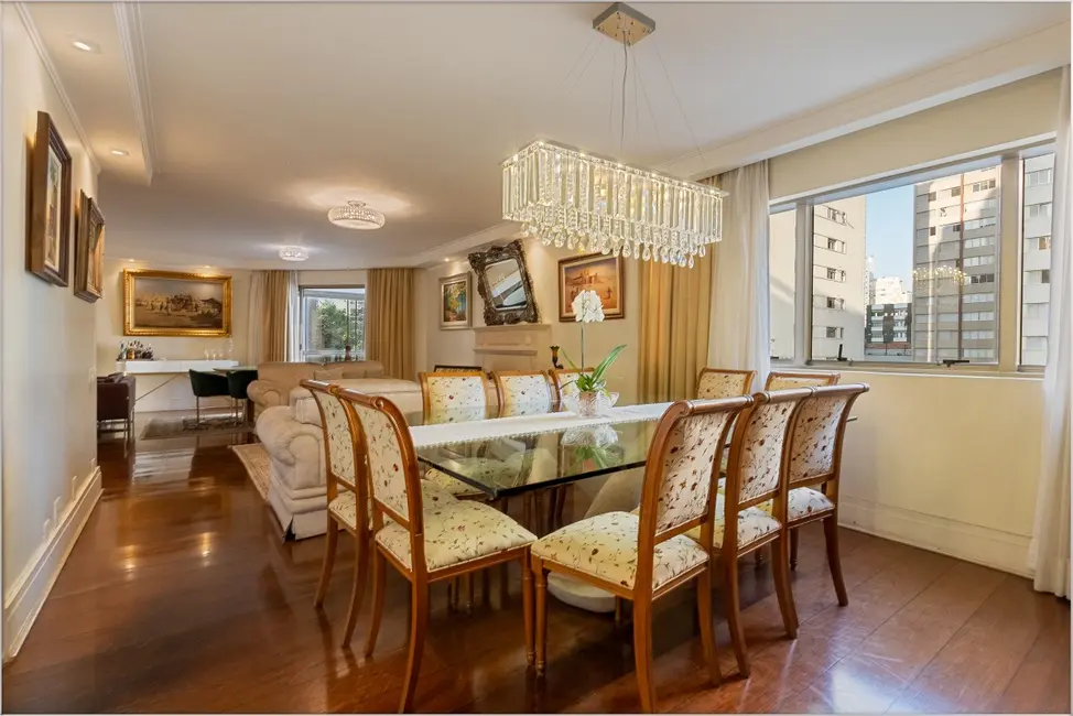 Apartamento com 3 quartos à venda, 200m2 em Indianópolis, São Paulo - SP - imagem 5 Foto 5 de Apartamento com 3 quartos à venda, 200m2 em Indianópolis, São Paulo - SP