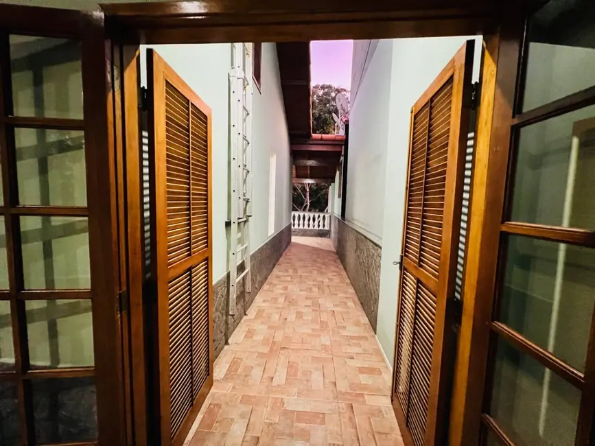 Foto 9 de Casa com 3 quartos à venda, 180m2 em Jardim Guanhembu, São Paulo - SP