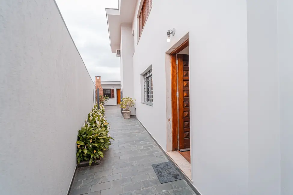 Casa com 3 quartos à venda, 195m2 em Parque Jabaquara, São Paulo - SP - imagem 4 Foto 4 de Casa com 3 quartos à venda, 195m2 em Parque Jabaquara, São Paulo - SP