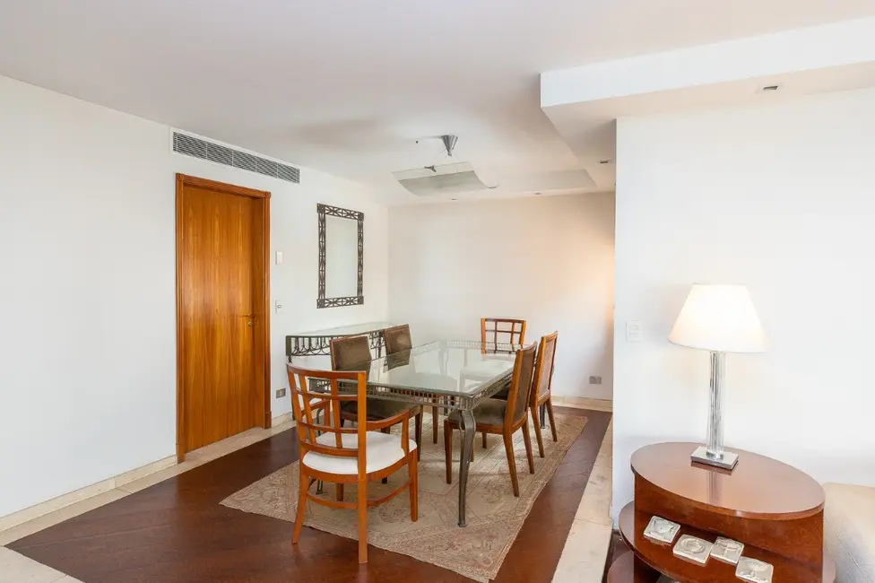 Apartamento com 3 quartos à venda, 219m2 em Moema, São Paulo - SP - imagem 7 Foto 7 de Apartamento com 3 quartos à venda, 219m2 em Moema, São Paulo - SP