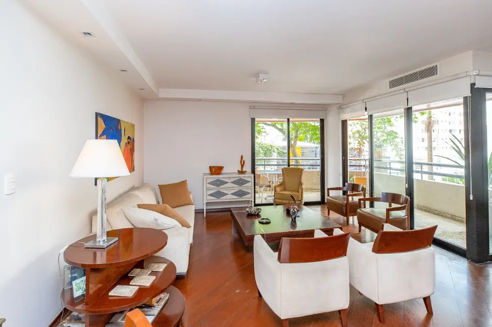 Apartamento com 3 quartos à venda, 219m2 em Moema, São Paulo - SP - imagem 6 Foto 6 de Apartamento com 3 quartos à venda, 219m2 em Moema, São Paulo - SP