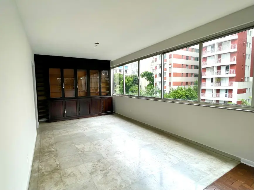 Apartamento com 4 quartos à venda, 239m2 em Higienópolis, São Paulo - SP - imagem 2 Foto 2 de Apartamento com 4 quartos à venda, 239m2 em Higienópolis, São Paulo - SP