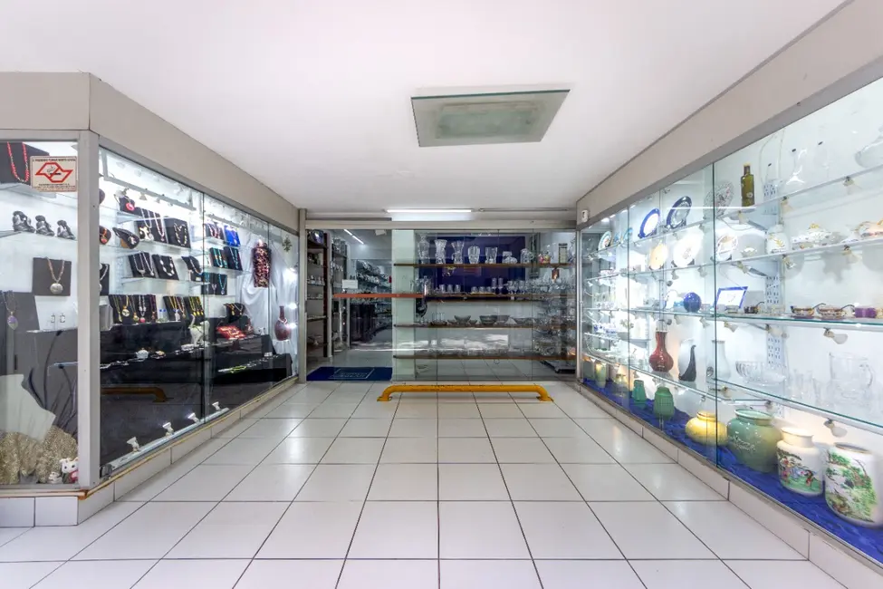 Casa à venda, 390m2 em Perdizes, São Paulo - SP - imagem 2 Foto 2 de Casa à venda, 390m2 em Perdizes, São Paulo - SP