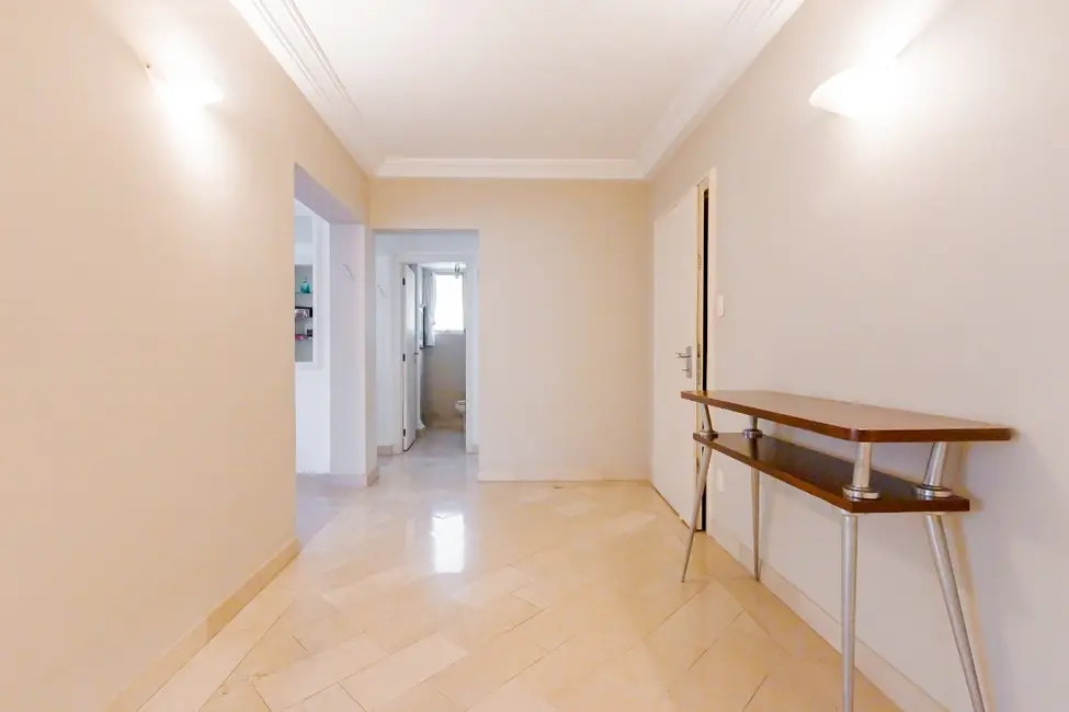 Apartamento com 3 quartos à venda, 250m2 em Santa Cecília, São Paulo - SP - imagem 9 Foto 9 de Apartamento com 3 quartos à venda, 250m2 em Santa Cecília, São Paulo - SP